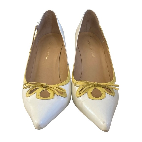 BCBG MaxAria Color cream and yellow pointy toe pump Leather All Leather Sz 6 1/2 - Picture 2 of 13